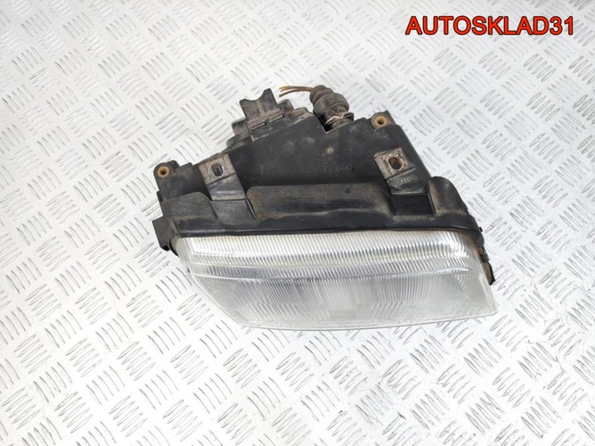 Фара правая Audi A4 B5 8D0941004A Дорестайлинг