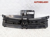 Решетка радиатора Volkswаgen Polo 6Q0853651C (Изображение 2)