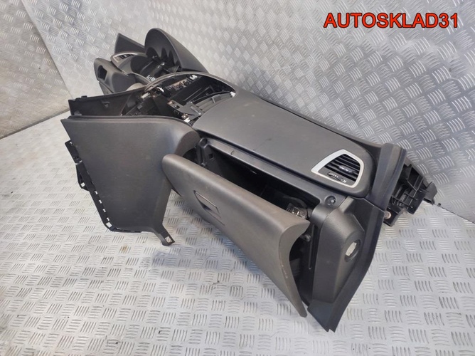 Торпедо Opel Astra J 13301067