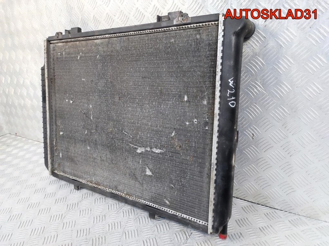 Радиатор основной Mercedes Benz W210 A2105007103