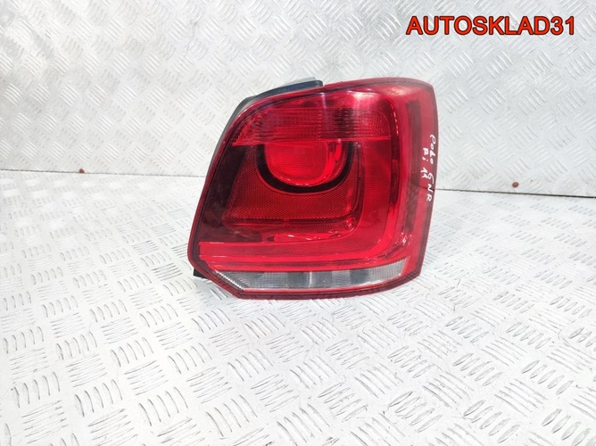 Фонарь задний правый VW Polo HB 6R0945096N Хетчбэк