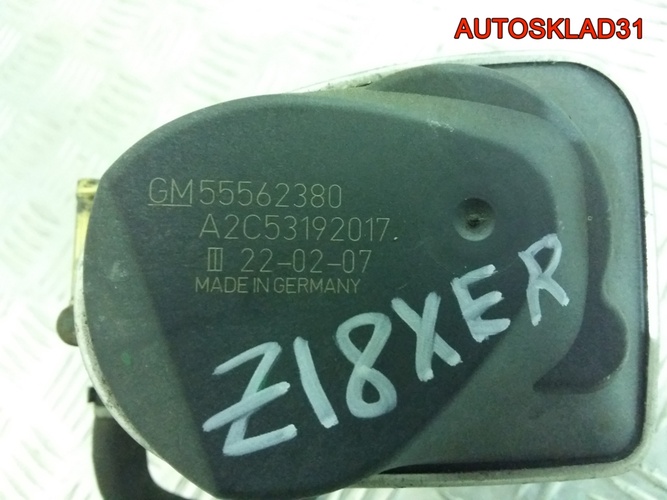 Дроссельная заслонка Opel Astra H Z18XER 55562380