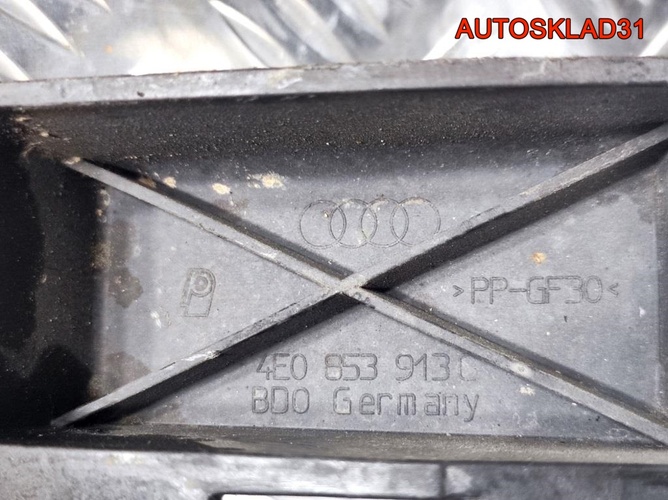 Кронштейн на порог задний левый Audi A8 D3
