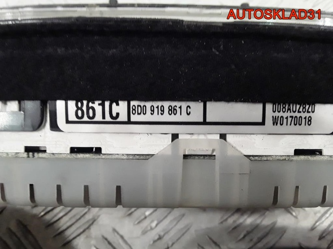 Панель приборов Audi A4 B5 8D0919861C бензин