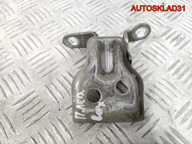 Петля двери передняя левая верхняя Ford Fusion