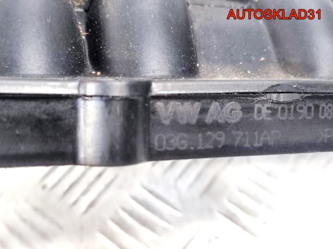 Коллектор впускной VW Touran 2,0 BMN 03G129711AP