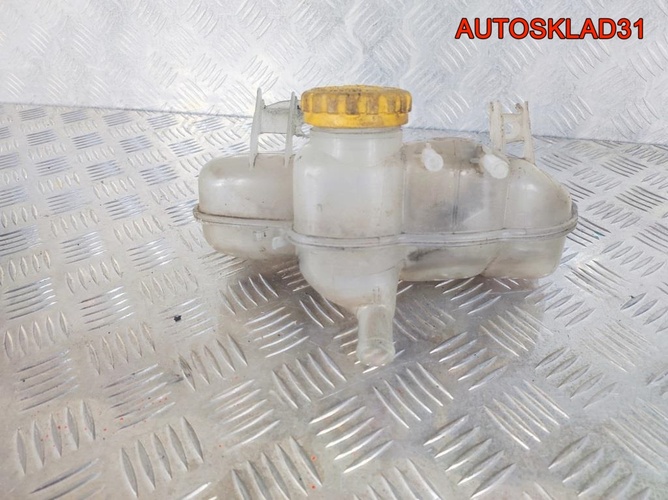 Бачок расширительный  Opel Meriva 13160252
