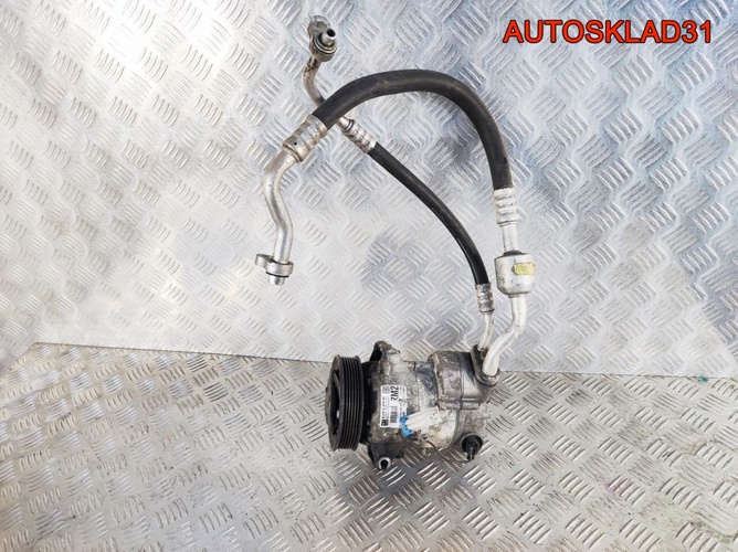 Компрессор кондиционера Opel Astra J 13250609