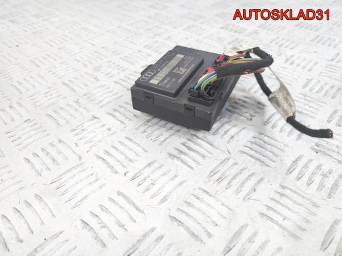 Блок комфорта задней двери Audi A6 C6 4F0959795E