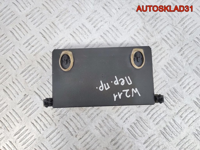 Блок комфорта п/п двери Mercedes W211 A2118200426