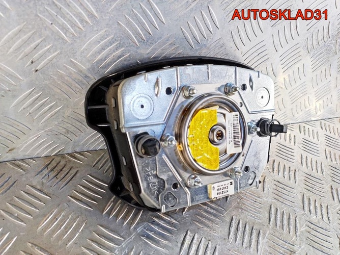 Подушка безопасности водителя VW Sharan 3B0880201AN