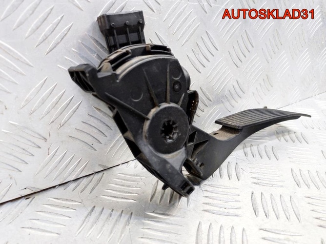 Педаль газа Opel Astra J 1,4 A14NET 13252702