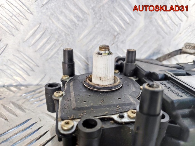 Моторчик стеклоподъёмника Audi A4 Б5 8D0959802B