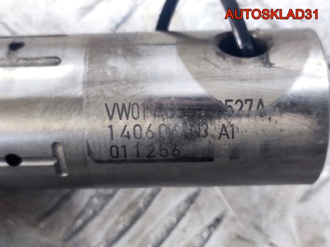 Ось коромысел VW Passat B6 2.0 BKP 03G109527A