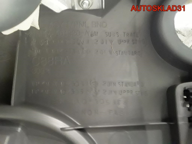 Торпедо Ford Focus 2 8M51A04305