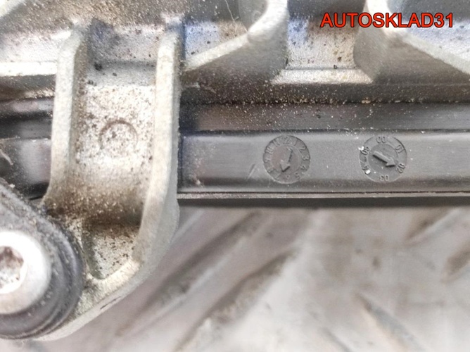 Ручка двери передяя левая Audi A4 B6 8E1837207