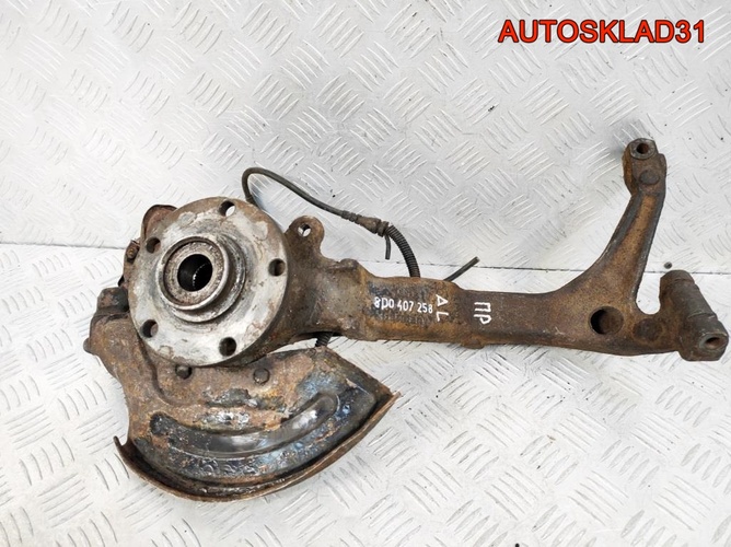 Кулак передний правый VW Passat B5 8D0407258AL