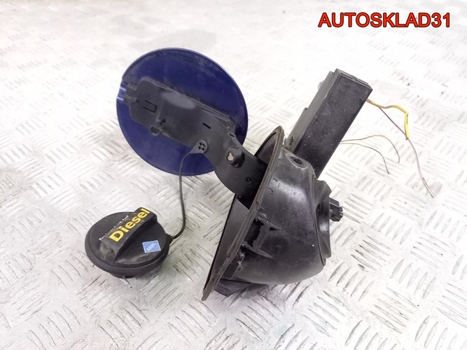 Лючок бензобака в сборе Ford Focus 2 1474908