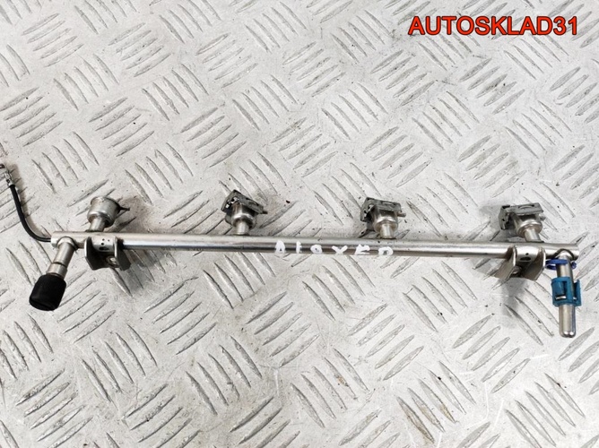 Рейка топливная Opel Insignia 1,8 A18XER 55571536