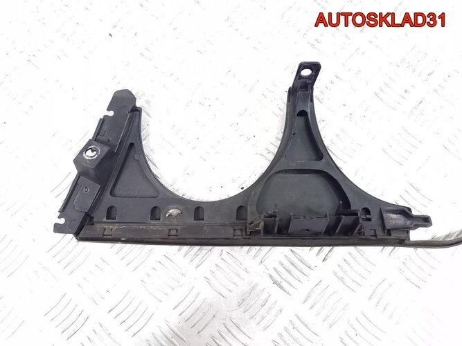 Планка под фару Mercedes Benz W210 A2108200112