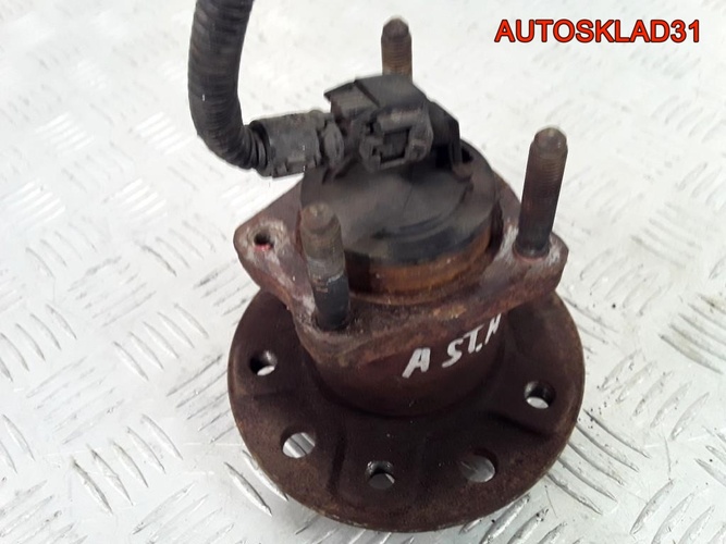 Ступица задняя Opel Astra H 93178625