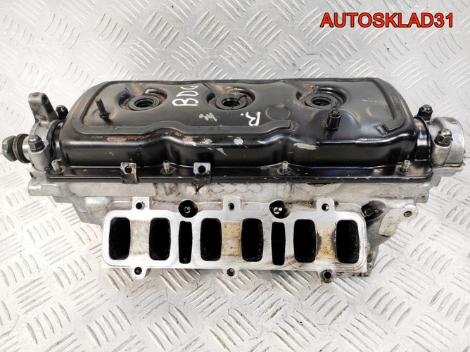 Головка блока правая Audi A6 C5 2,5 BDG Дизель