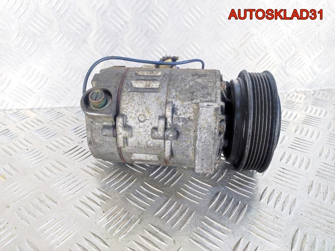 Компрессор кондиционера VW Passat B5 8D0260805C