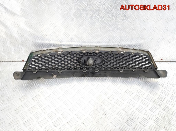 Решетка радиатора Ford Focus 2 4M518138AE