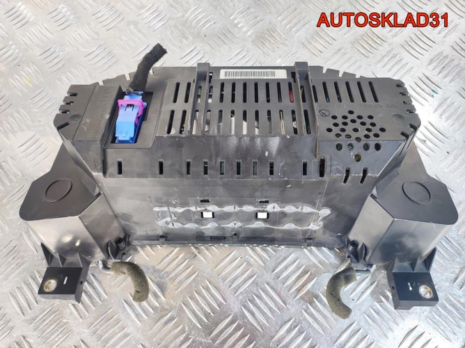 Панель приборов Audi A8 D3 4E0920930F Дизель