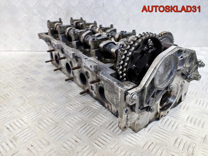 Головка блока Mercedes W203 2.2 CDI A6110105020