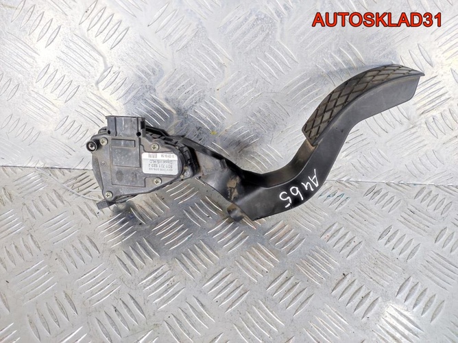  Педаль газа Audi A4 B5 8D1721523J Дизель