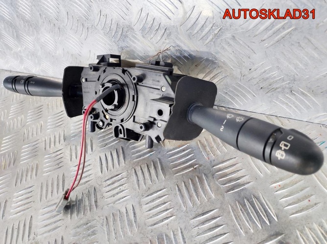 Переключатель подрулевой Renault Megane 7700846399