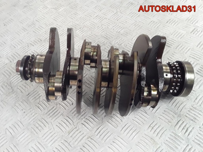 Коленвал Volkswagen Passat B5+ 4,0 BDN