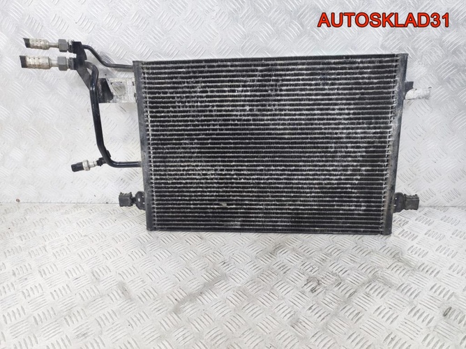 Радиатор кондиционера Audi A6 C5 4B0260401F Бензин