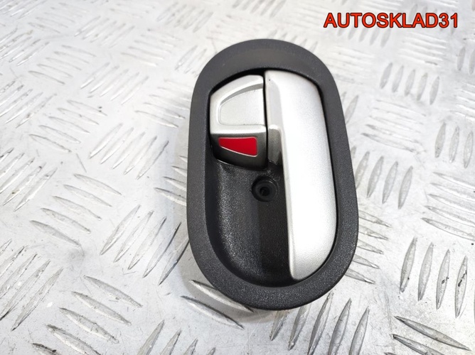 Ручка двери внутренняя правая Ford Focus 2