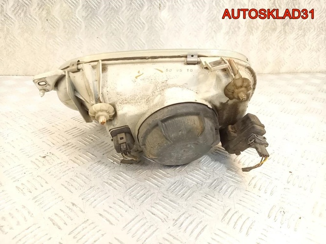 Фара правая Volkswagen Golf 3 1H5941018J