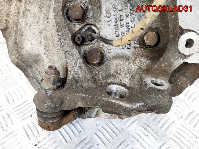Кулак поворотный перед правый BMW E90 31216764444