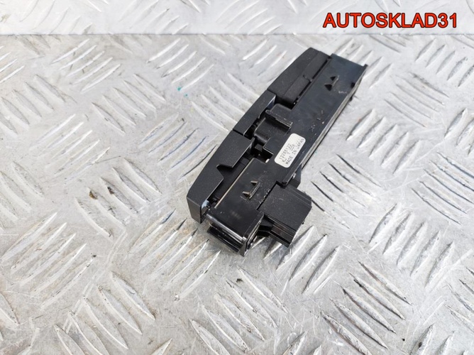 Блок кнопок Opel Astra J 13285122
