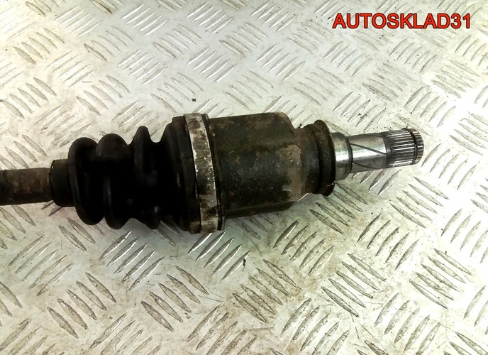 Привод передний правый Mitsubishi Colt Z3 MR582022