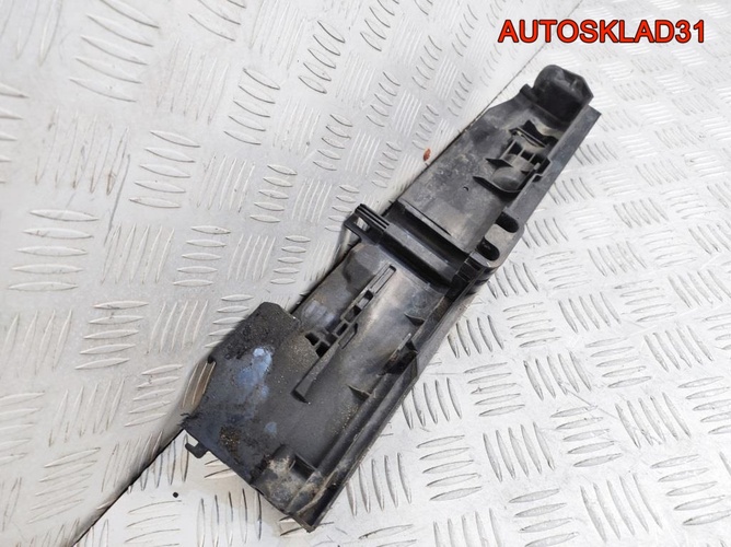 Кронштейн радиатора левый BMW E90 17107524912