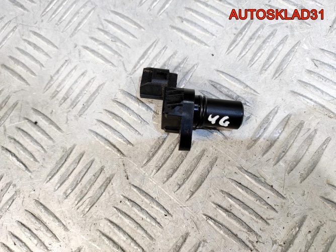 Датчик распредвала Mitsubishi Carisma DA J5T23071A
