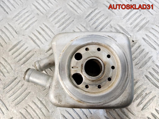 Радиатор масляный Audi A3 8L 1,6 AKL 078117021A