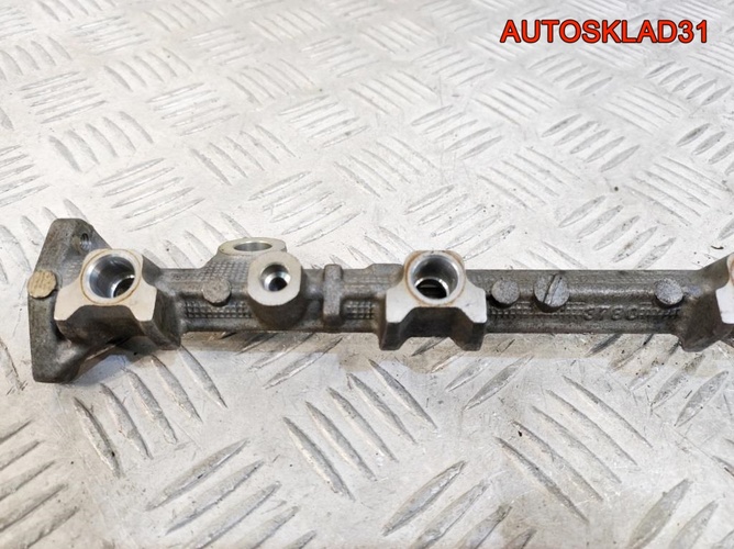 Рейка топливная Mitsubishi Carisma DA 1,6 4G92