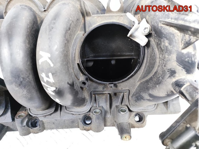 Коллектор впускной Renault Logan 8200647805