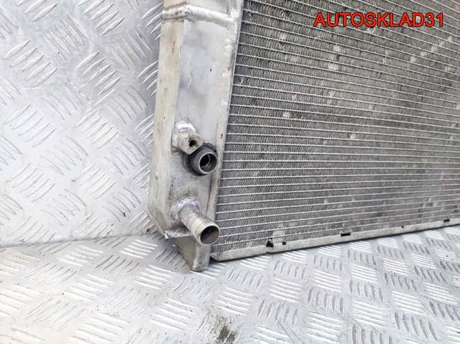 Радиатор основной Audi A8 D2 3,3 AKF 4D0121251AN