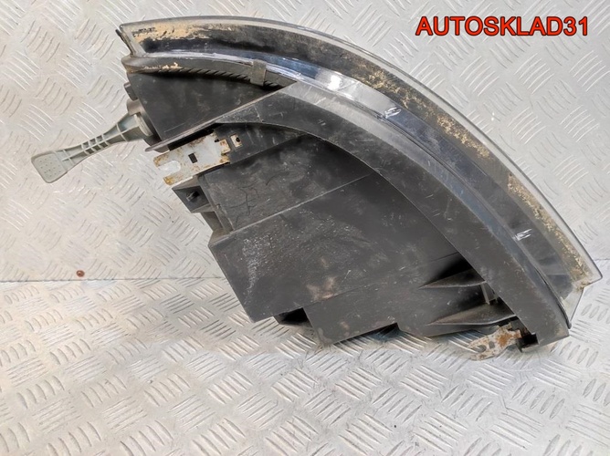 Фара правая SEAT Alhambra 1 7M7941016N Рестайлинг