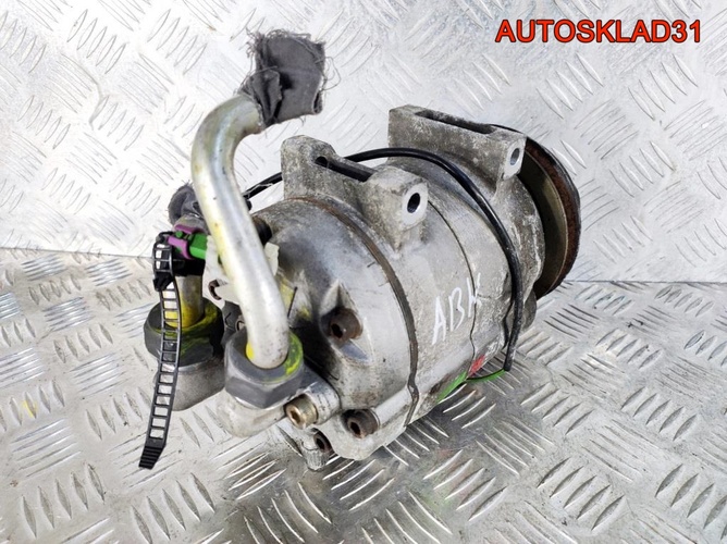 Компрессор кондиционера Audi A6 C4 4A0260805AE