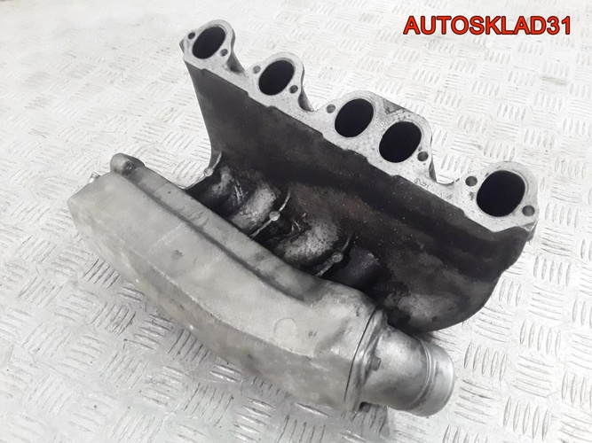 Коллектор впускной Аукди 100 Ц4 2,5 AAT 046129713F