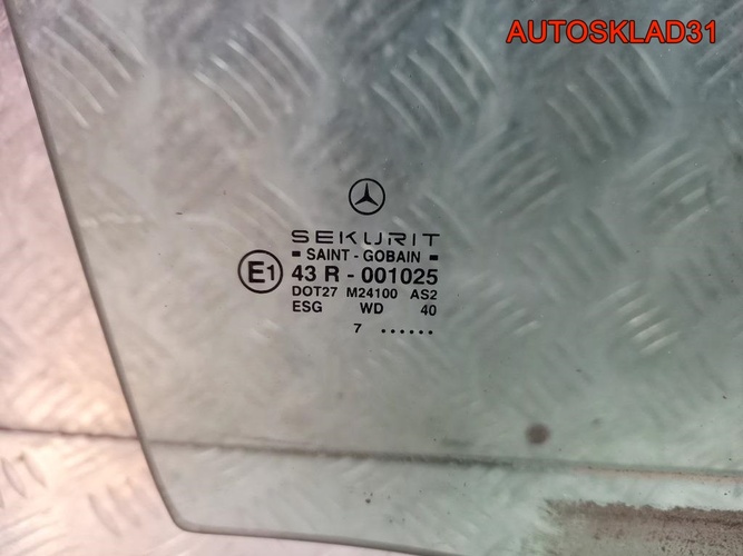 Стекло переднее правое Mercedes W210 A2107200218