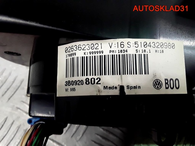 Панель приборов Volkswagen Passat B5 3B0920802